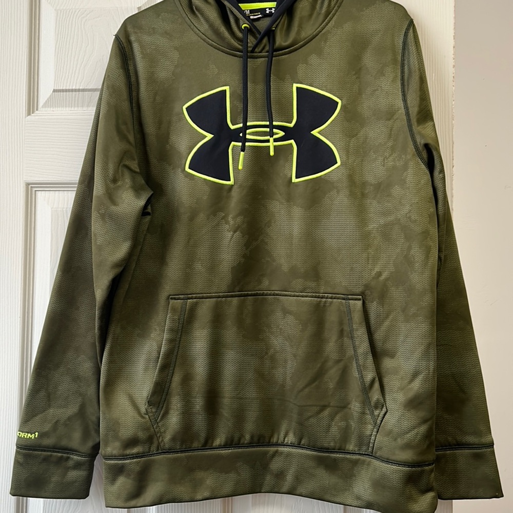 Army green medium Under Armour hoodie with lime green/fluorescent green trim